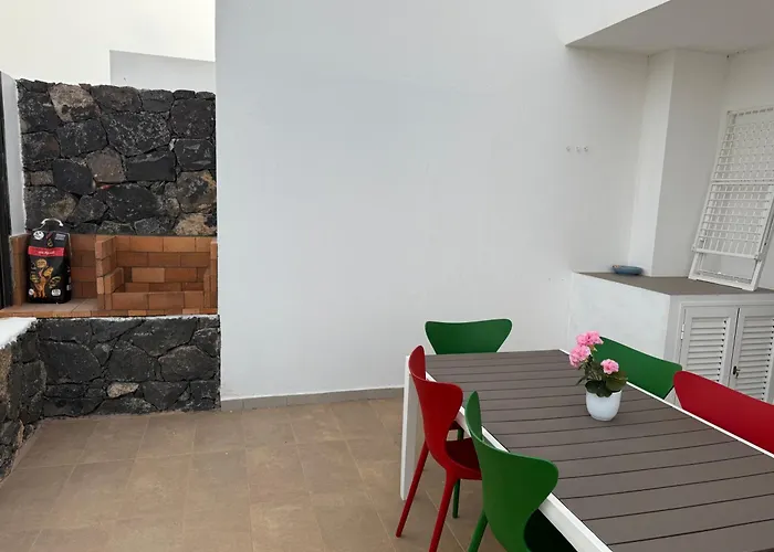 Nyaraló Seno Donato Lomo La Santa Tinajo